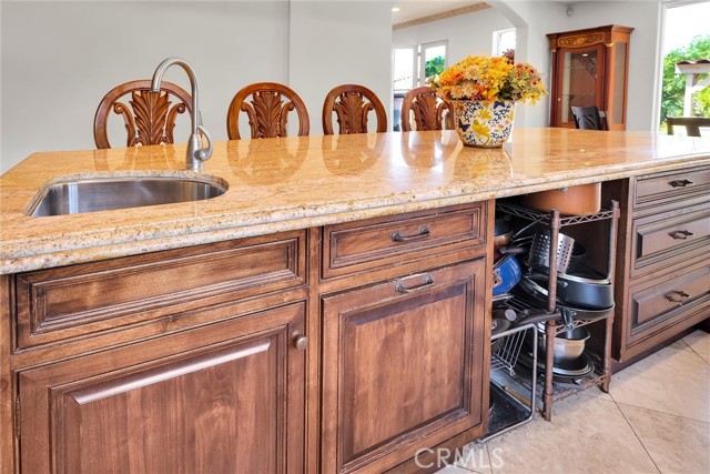 22349 Dolorosa Street, Woodland Hills CA: https://media.crmls.org/medias/50584b80-66a2-484a-bfa9-58fb745f6234.jpg