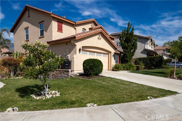 6028 Forest Glen Dr, Fontana, CA 92336