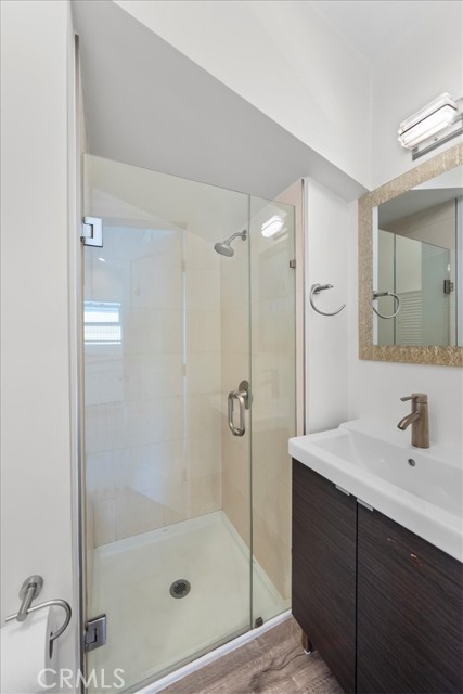 Detail Gallery Image 33 of 39 For 1430 Bonnie Brae, Hermosa Beach,  CA 90254 - 3 Beds | 3 Baths