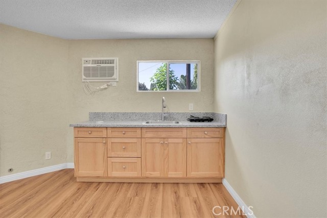 Image 22 of 41 For 9241 Vicki Drive