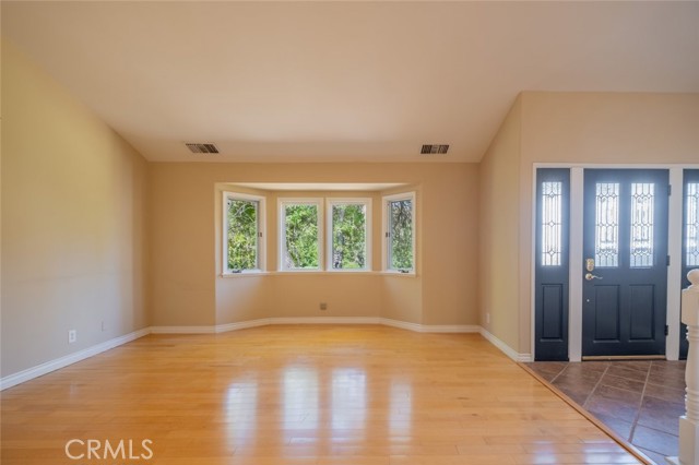 9530 Wheatland Avenue, Shadow Hills CA: https://media.crmls.org/medias/505d5662-3559-49ea-9e6f-358eee162614.jpg