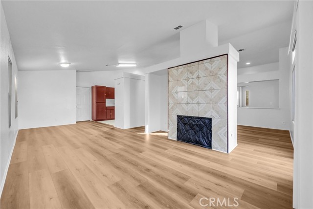 Detail Gallery Image 4 of 19 For 9369 Dragon Tree, Hesperia,  CA 92344 - 4 Beds | 2 Baths