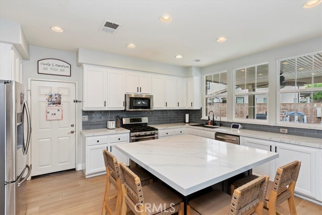 7416 Mayfield Street, Eastvale CA: https://media.crmls.org/medias/505dc69c-b02f-4210-aedf-4585e0e0773a.jpg