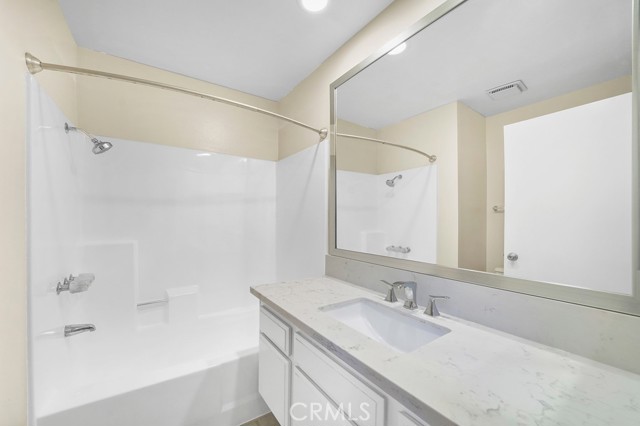 Detail Gallery Image 16 of 26 For 73 Summerstone, Irvine,  CA 92614 - 3 Beds | 2/1 Baths