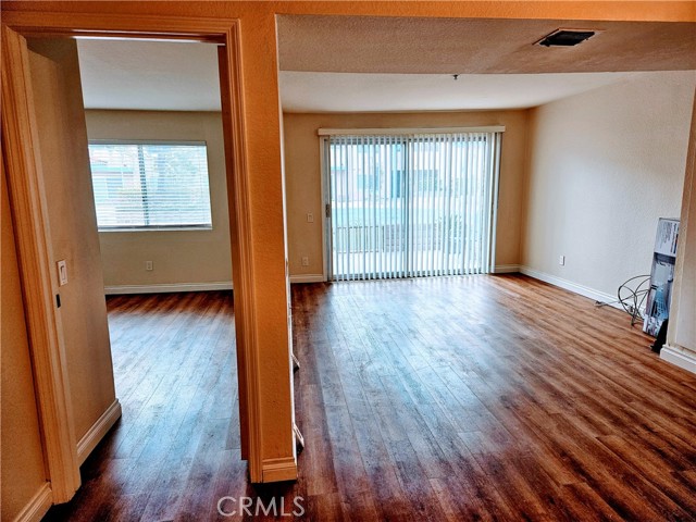 Detail Gallery Image 9 of 25 For 24410 Crenshaw Bld #123,  Torrance,  CA 90505 - 2 Beds | 2 Baths