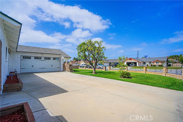 Detail Gallery Image 23 of 36 For 15662 Swan Ln, Huntington Beach,  CA 92649 - 4 Beds | 3 Baths
