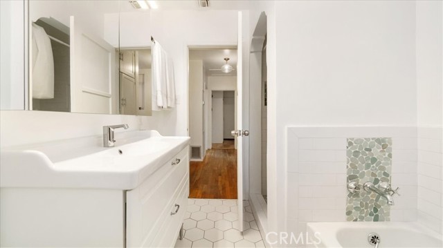 Detail Gallery Image 10 of 15 For 686 W 34th St, San Bernardino,  CA 92405 - 2 Beds | 1 Baths