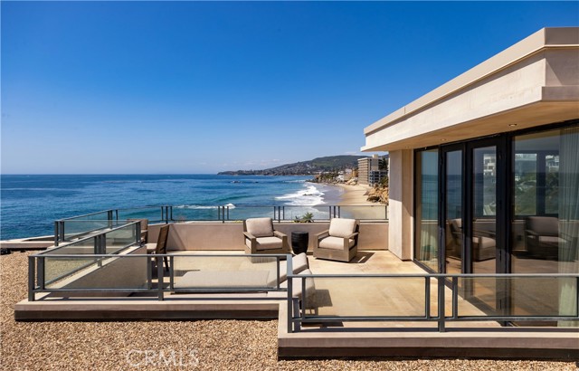 1901 Ocean Way, Laguna Beach CA: https://media.crmls.org/medias/5060b352-b095-49b4-9195-7feaa7a63346.jpg
