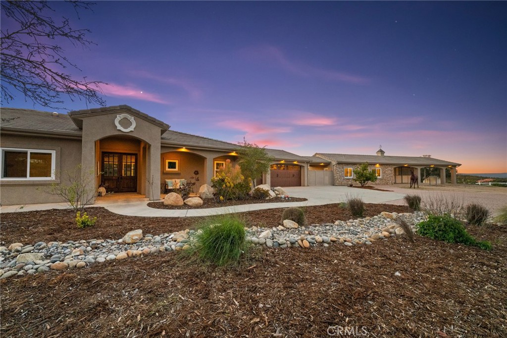 37527 La Encina Circle