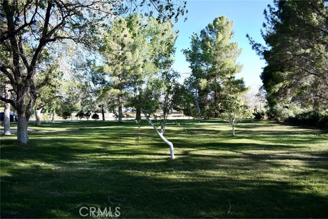 Detail Gallery Image 4 of 27 For 10831 Monte Vista, Phelan,  CA 92371 - 3 Beds | 2 Baths