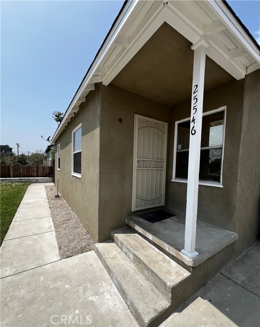Detail Gallery Image 2 of 24 For 25546 Byron St, San Bernardino,  CA 92404 - 2 Beds | 1 Baths