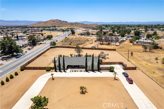 Detail Gallery Image 43 of 54 For 20081 Symeron Rd, Apple Valley,  CA 92307 - 3 Beds | 3 Baths