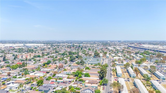 1962 E 114th Street, Los Angeles CA: https://media.crmls.org/medias/50662ea7-5243-4aad-9f0f-bc985ce529db.jpg