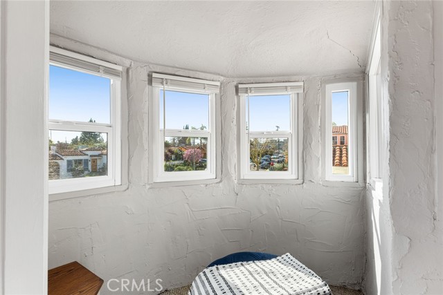 Detail Gallery Image 26 of 48 For 8933 Gibson St, Los Angeles,  CA 90034 - 4 Beds | 2 Baths