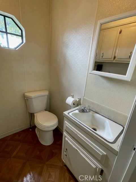 4032 Elsa Street, Lakewood CA: https://media.crmls.org/medias/50671ac3-e1a5-4f43-99b6-8d31012d9ece.jpg