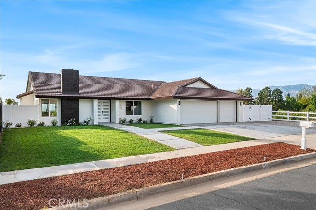 1563 Gary Lane, Redlands CA: https://media.crmls.org/medias/506749f4-53cd-498a-be62-36420dc69059.jpg
