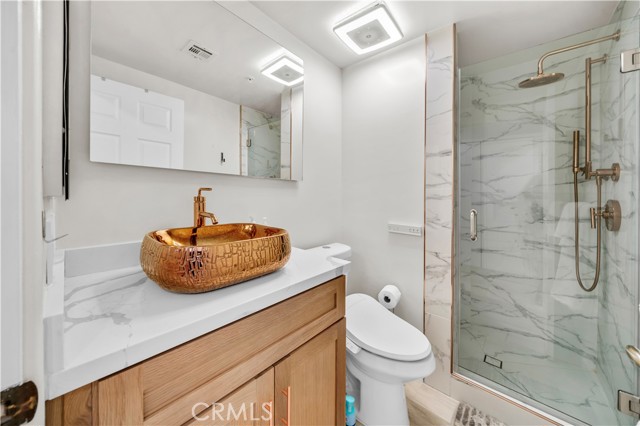 Detail Gallery Image 24 of 46 For 235 S Gale #102,  Beverly Hills,  CA 90211 - 2 Beds | 2 Baths