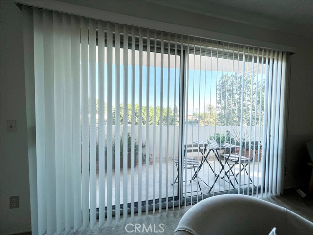 2nd sliding door to balcony