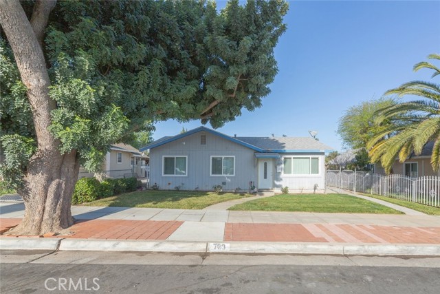 708 Harris St, Corona, CA 92882