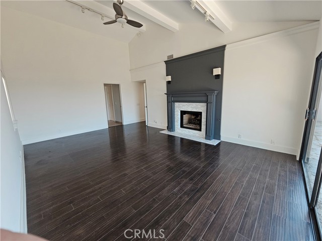 3622 Roberts View Place, Studio City CA: https://media.crmls.org/medias/5068233c-9a06-42b4-85c4-3caf4cdaa68f.jpg