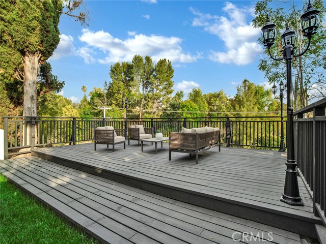 Image 42 of 51 For 24100 Philiprimm Street