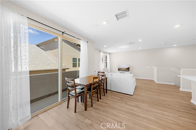 Detail Gallery Image 10 of 41 For 259 Pin Ln, Covina,  CA 91722 - 3 Beds | 3 Baths