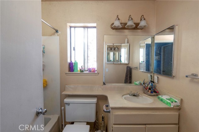 Image 12 of 21 For 4760 Crest Avenue