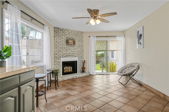 Detail Gallery Image 13 of 45 For 11290 Ivy Pl, Los Angeles,  CA 90064 - 3 Beds | 2 Baths