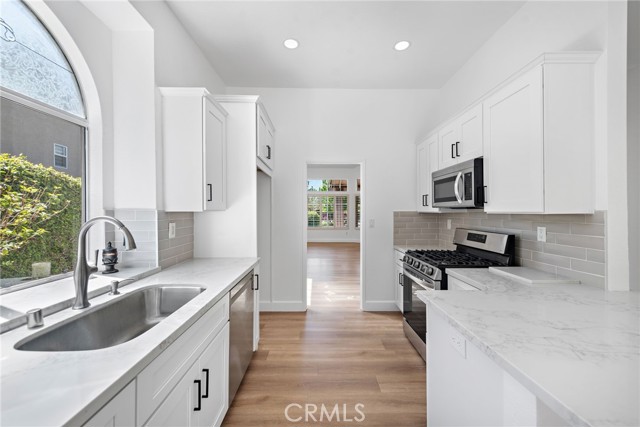 Detail Gallery Image 11 of 46 For 20952 Morningside Dr, Rancho Santa Margarita,  CA 92679 - 3 Beds | 2 Baths