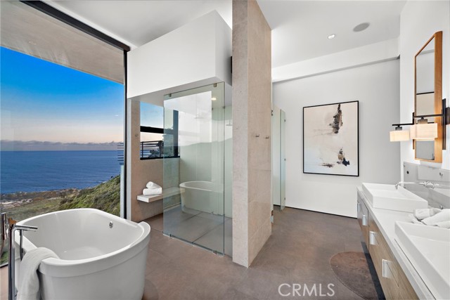 Detail Gallery Image 27 of 49 For 591 Balboa Ave, Laguna Beach,  CA 92651 - 4 Beds | 4/1 Baths