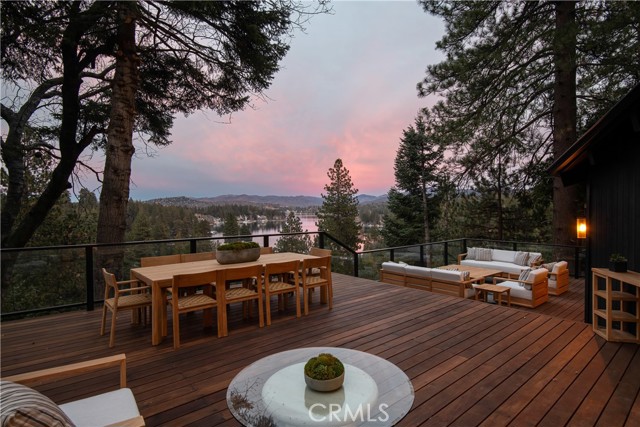 Detail Gallery Image 3 of 36 For 27376 N Bay Rd, Lake Arrowhead,  CA 92352 - 4 Beds | 3/1 Baths