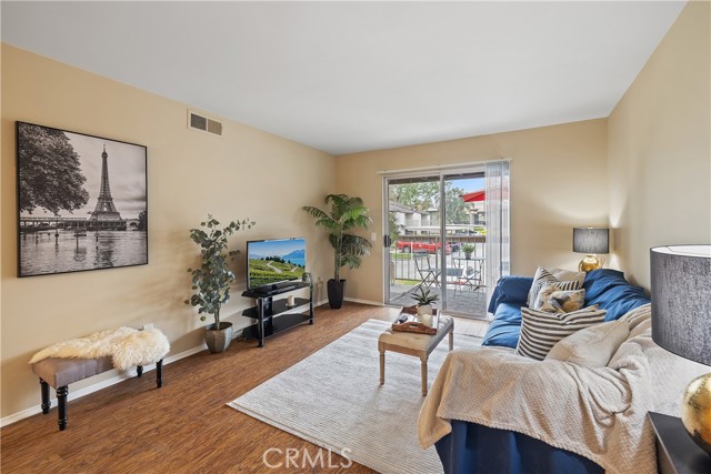 Detail Gallery Image 4 of 26 For 8990 19th St #240,  Rancho Cucamonga,  CA 91701 - 1 Beds | 1 Baths