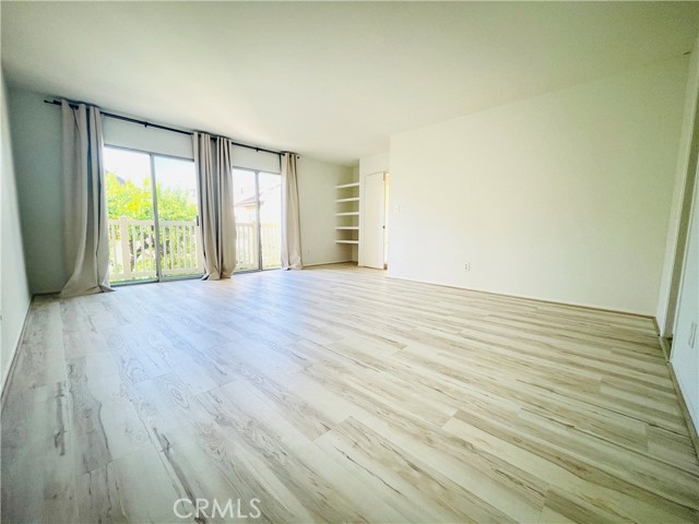 Front Image Thumbnail for CRSR26083860