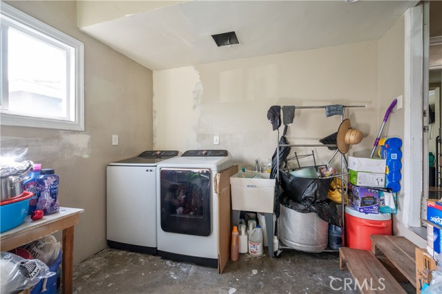 Detail Gallery Image 27 of 35 For 1037 S Tajauta, Compton,  CA 90220 - 4 Beds | 3 Baths