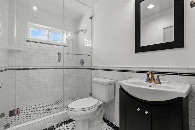 Detail Gallery Image 28 of 40 For 561 S Ventu Park Rd, Newbury Park,  CA 91320 - 5 Beds | 5 Baths
