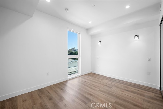 Detail Gallery Image 14 of 20 For 10657 Moorpark St #305,  North Hollywood,  CA 91602 - 2 Beds | 1 Baths