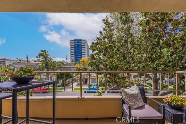 Detail Gallery Image 12 of 46 For 100 Hermosa Ave 2c,  Long Beach,  CA 90802 - 2 Beds | 2 Baths