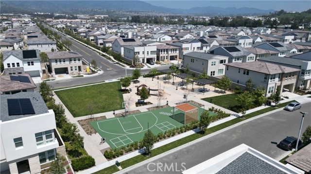 Detail Gallery Image 37 of 41 For 160 Longden, Lake Forest,  CA 92630 - 4 Beds | 4 Baths