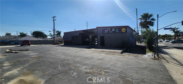 Detail Gallery Image 4 of 4 For 424 N East, Anaheim,  CA 92805 - – Beds | – Baths