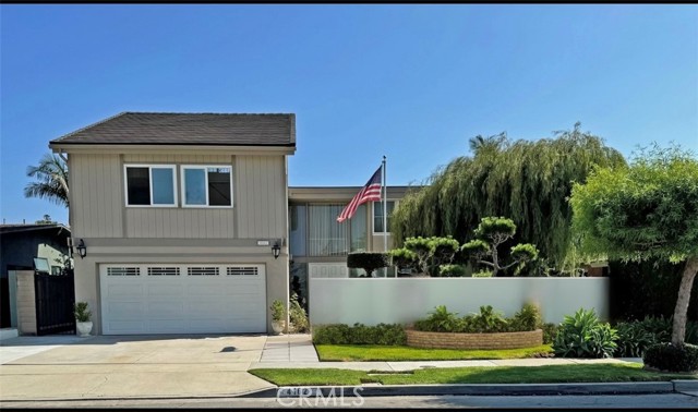 Detail Gallery Image 5 of 60 For 4162 Pierson Dr, Huntington Beach,  CA 92649 - 5 Beds | 2/1 Baths