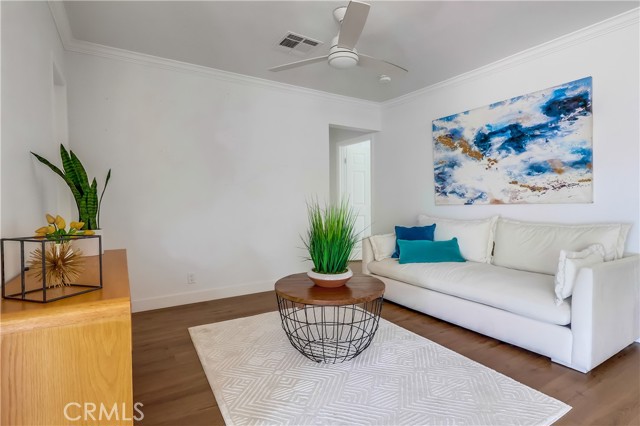 Detail Gallery Image 13 of 39 For 12506 Emelita St, Valley Village,  CA 91607 - 2 Beds | 2 Baths