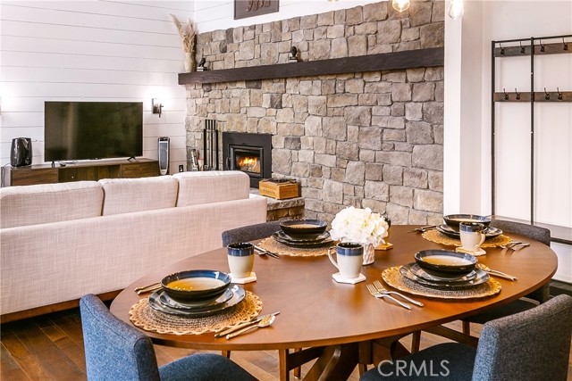 332 Grizzly Road, Lake Arrowhead CA: https://media.crmls.org/medias/50707cf3-5145-4cbc-a51b-3554aa27867f.jpg