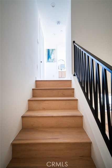 2681 Roseview Avenue, Los Angeles CA: https://media.crmls.org/medias/5070c87e-b5c4-4161-845b-d1a966375346.jpg
