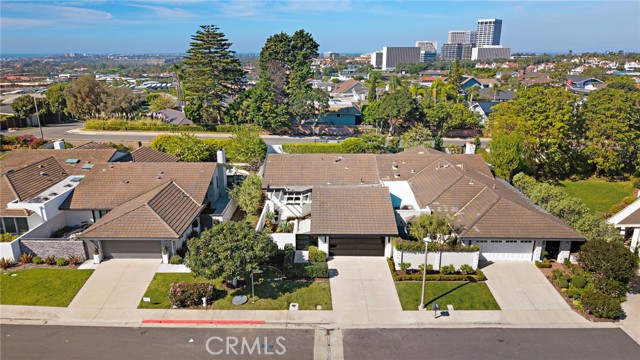 Detail Gallery Image 35 of 40 For 37 Beachcomber, Corona Del Mar,  CA 92625 - 3 Beds | 3 Baths