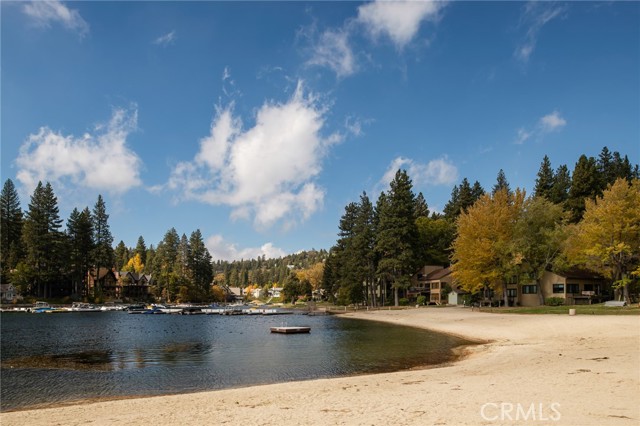 Detail Gallery Image 33 of 35 For 27821 Peninsula Dr #420,  Lake Arrowhead,  CA 92352 - 4 Beds | 3 Baths