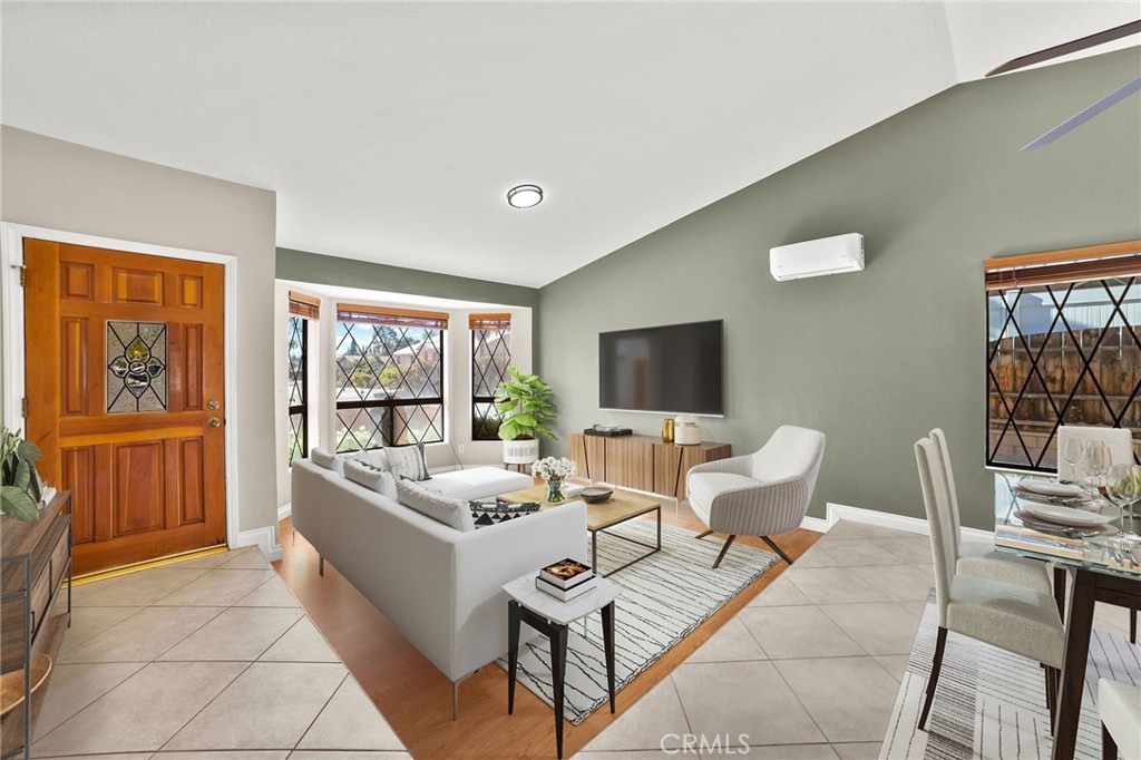 MLS #IV25214483 image #4