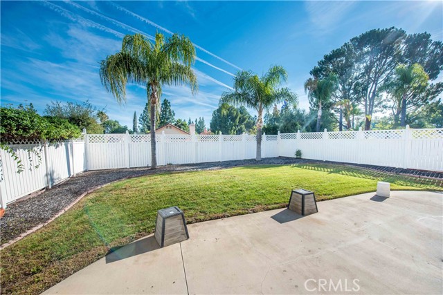 Detail Gallery Image 25 of 38 For 1741 Mojave View Cir, Corona,  CA 92882 - 3 Beds | 2/1 Baths