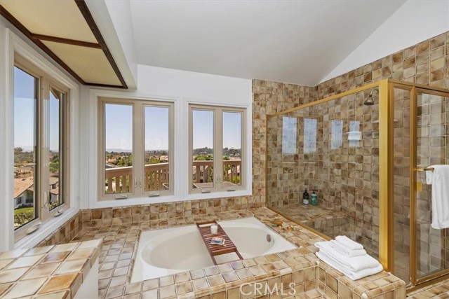 28212 San Marcos, Mission Viejo CA: https://media.crmls.org/medias/5073f10f-d4c0-4c39-8557-665dbb6716c7.jpg