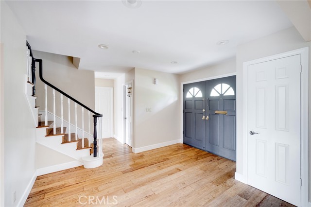 Detail Gallery Image 3 of 46 For 222 W Kenneth, Glendale,  CA 91202 - 4 Beds | 4 Baths