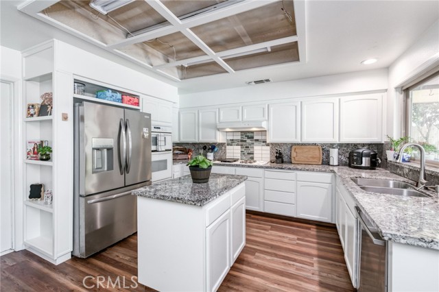 Detail Gallery Image 10 of 38 For 8417 N Del Mar, Fresno,  CA 93711 - 3 Beds | 2 Baths